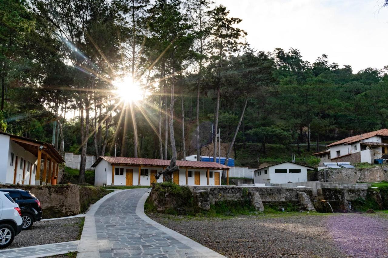 Casa Montana Hotel ชิชิคัสเตนังโก ภายนอก รูปภาพ